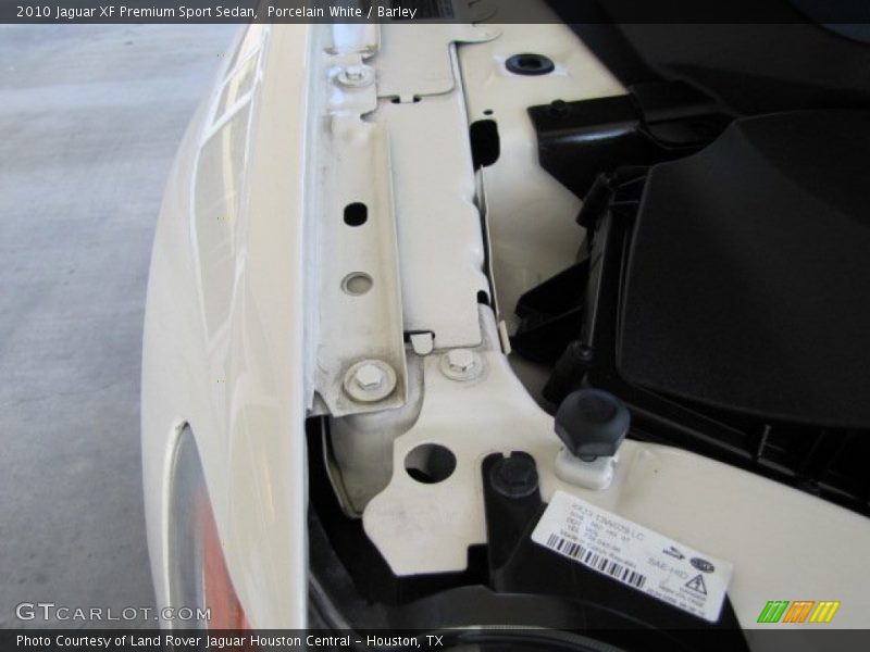 Porcelain White / Barley 2010 Jaguar XF Premium Sport Sedan