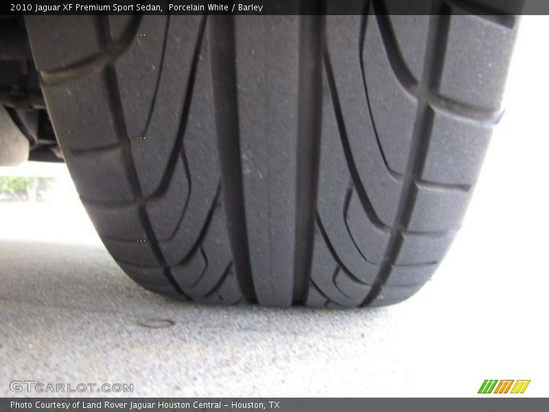 Porcelain White / Barley 2010 Jaguar XF Premium Sport Sedan