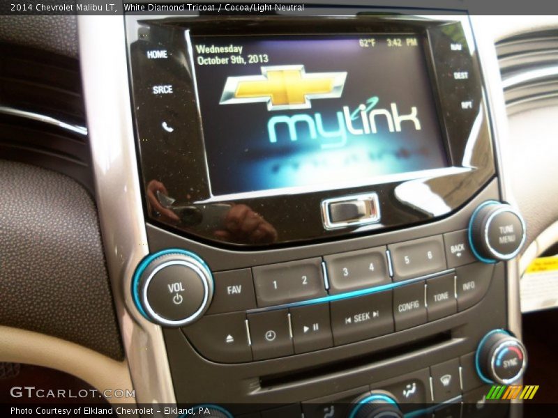 White Diamond Tricoat / Cocoa/Light Neutral 2014 Chevrolet Malibu LT