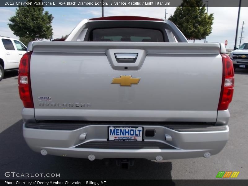 Silver Ice Metallic / Light Titanium 2013 Chevrolet Avalanche LT 4x4 Black Diamond Edition