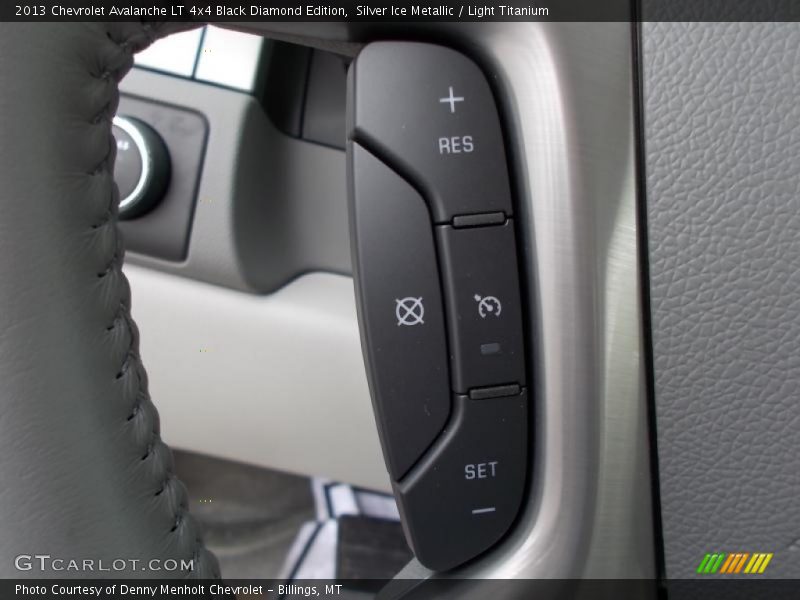 Silver Ice Metallic / Light Titanium 2013 Chevrolet Avalanche LT 4x4 Black Diamond Edition