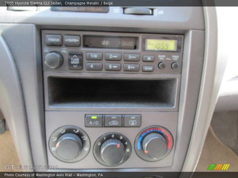 Champagne Metallic / Beige 2005 Hyundai Elantra GLS Sedan