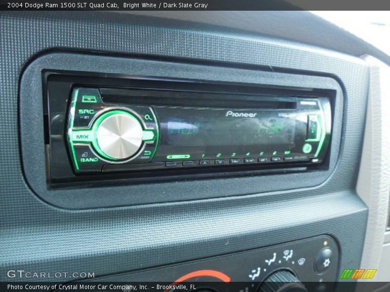 Bright White / Dark Slate Gray 2004 Dodge Ram 1500 SLT Quad Cab