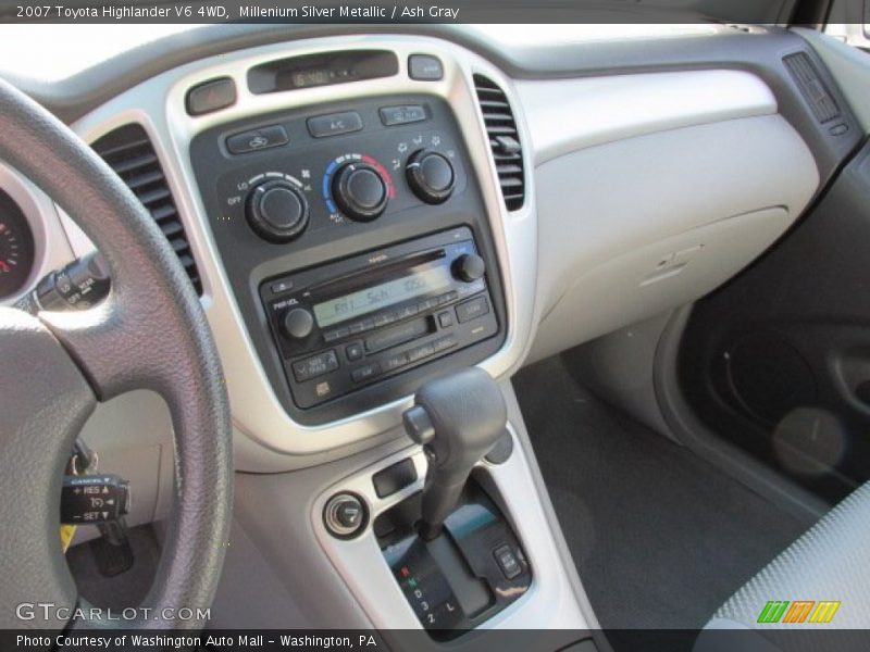 Millenium Silver Metallic / Ash Gray 2007 Toyota Highlander V6 4WD