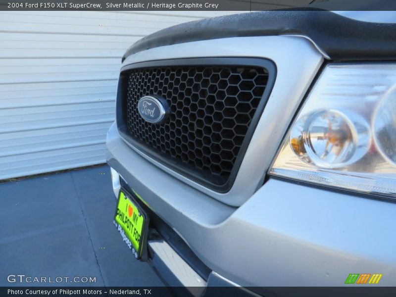 Silver Metallic / Heritage Graphite Grey 2004 Ford F150 XLT SuperCrew