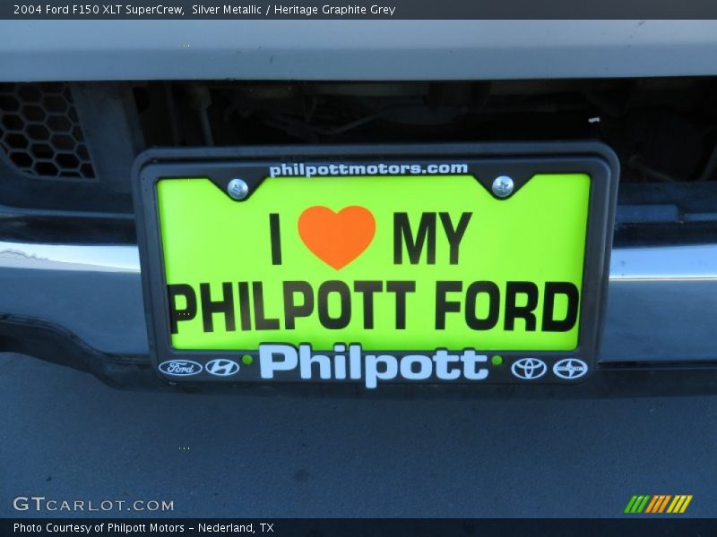 Silver Metallic / Heritage Graphite Grey 2004 Ford F150 XLT SuperCrew