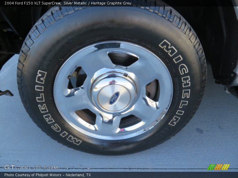 Silver Metallic / Heritage Graphite Grey 2004 Ford F150 XLT SuperCrew