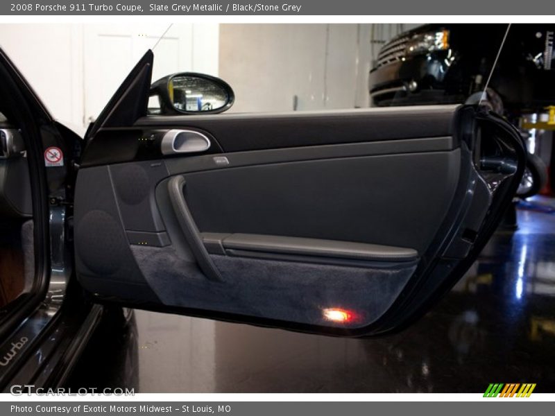 Door Panel of 2008 911 Turbo Coupe