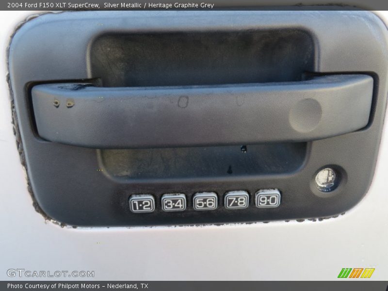 Silver Metallic / Heritage Graphite Grey 2004 Ford F150 XLT SuperCrew