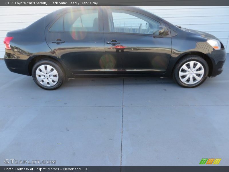 Black Sand Pearl / Dark Gray 2012 Toyota Yaris Sedan