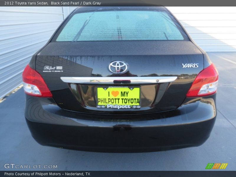 Black Sand Pearl / Dark Gray 2012 Toyota Yaris Sedan
