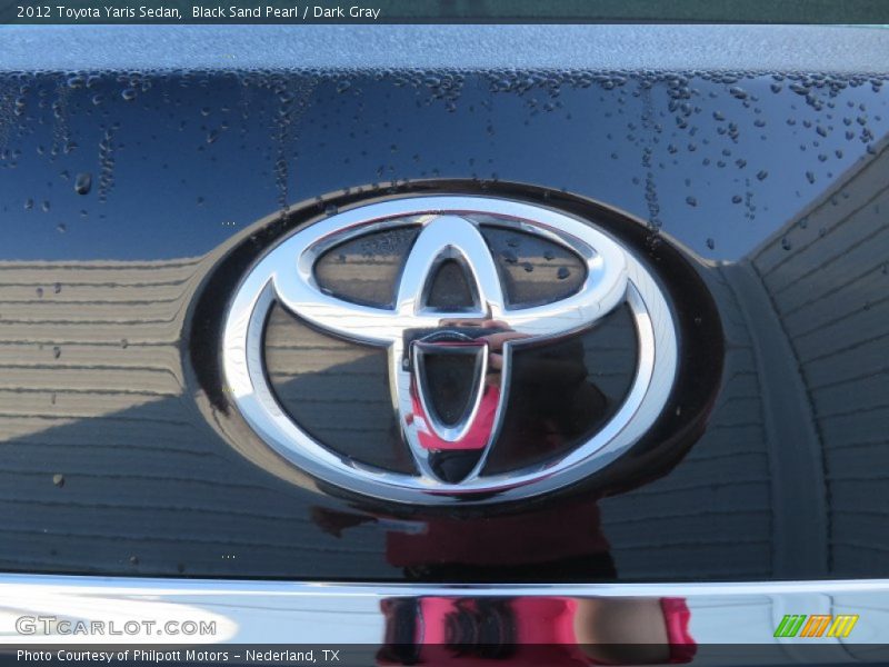 Black Sand Pearl / Dark Gray 2012 Toyota Yaris Sedan