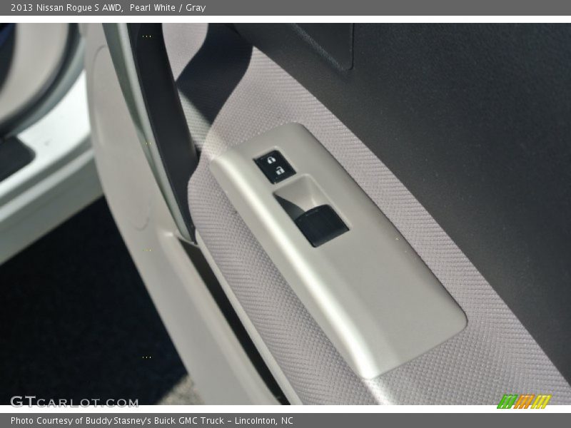 Pearl White / Gray 2013 Nissan Rogue S AWD