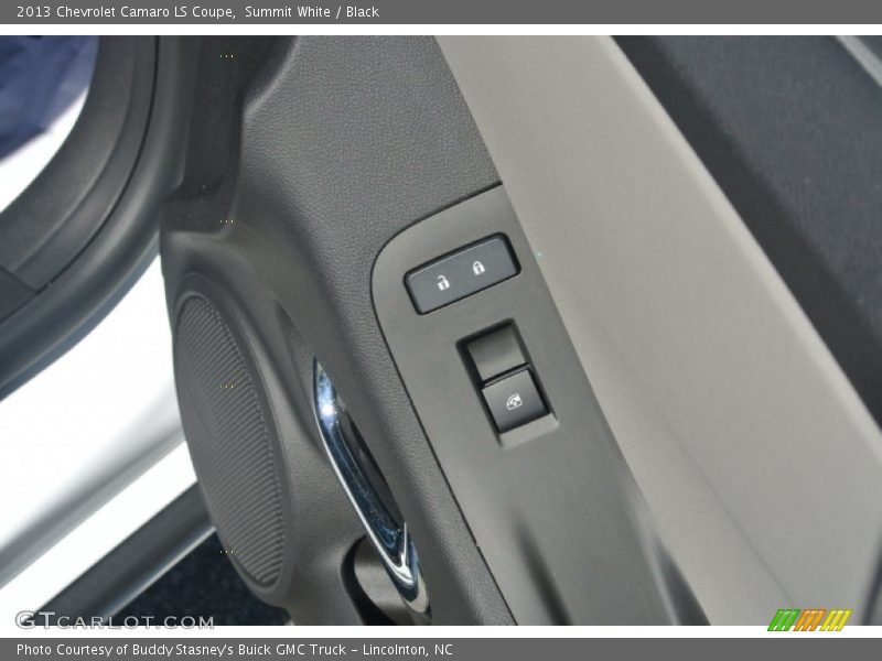 Summit White / Black 2013 Chevrolet Camaro LS Coupe