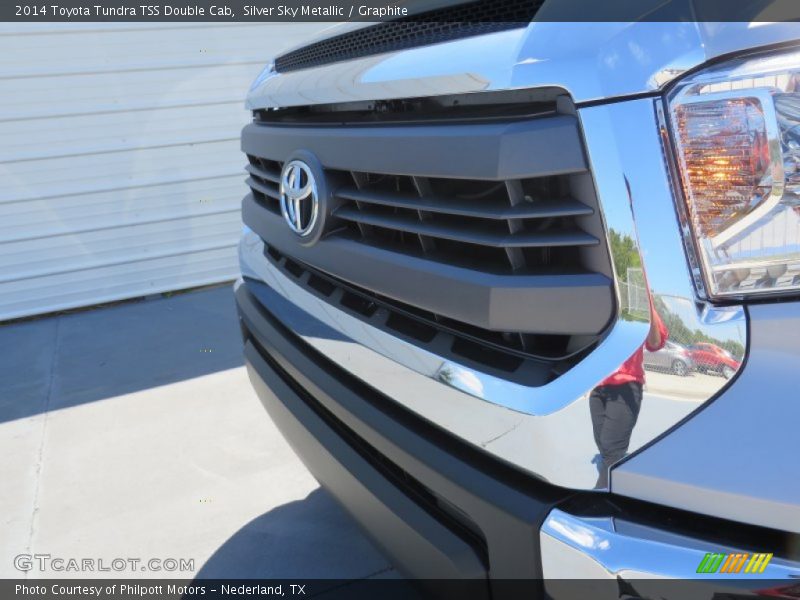 Silver Sky Metallic / Graphite 2014 Toyota Tundra TSS Double Cab