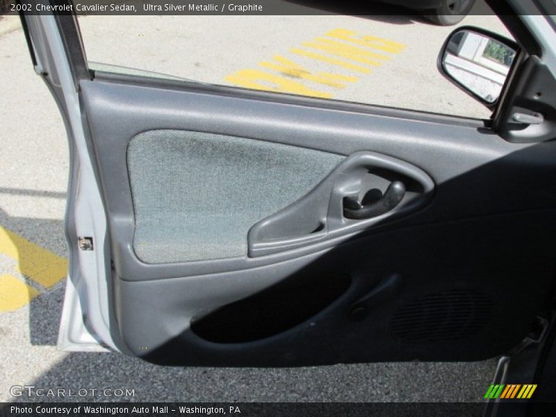 Ultra Silver Metallic / Graphite 2002 Chevrolet Cavalier Sedan