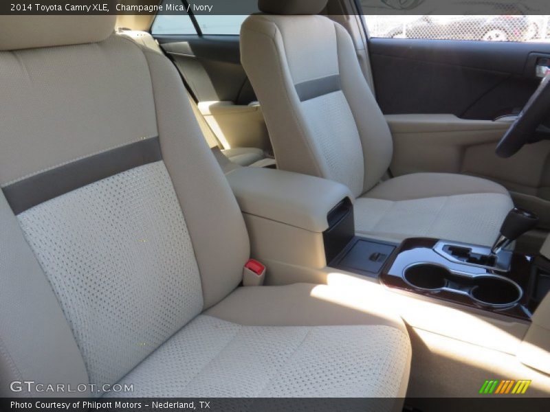Champagne Mica / Ivory 2014 Toyota Camry XLE