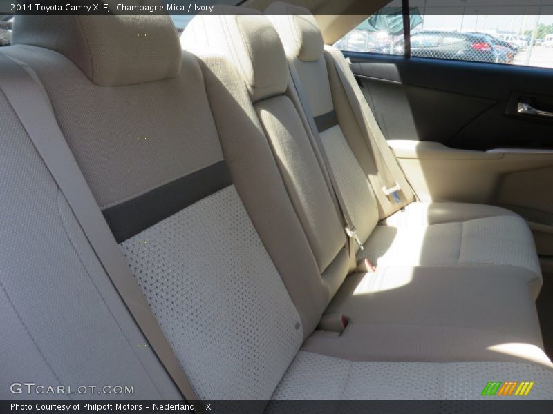 Champagne Mica / Ivory 2014 Toyota Camry XLE