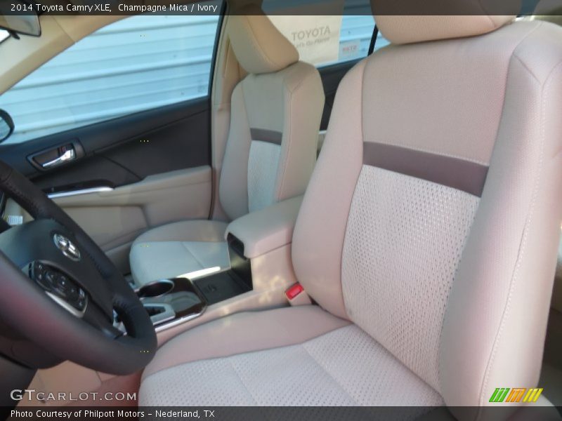Champagne Mica / Ivory 2014 Toyota Camry XLE