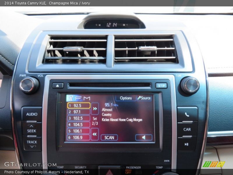 Champagne Mica / Ivory 2014 Toyota Camry XLE