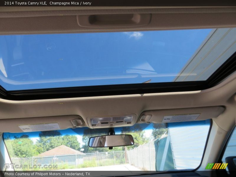 Champagne Mica / Ivory 2014 Toyota Camry XLE