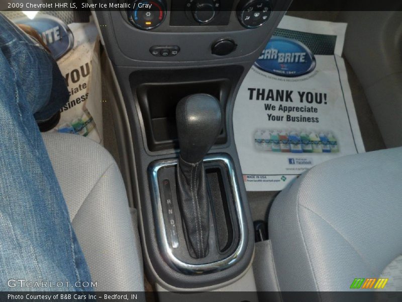Silver Ice Metallic / Gray 2009 Chevrolet HHR LS