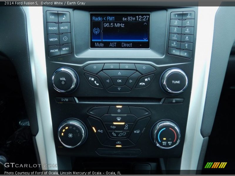 Oxford White / Earth Gray 2014 Ford Fusion S