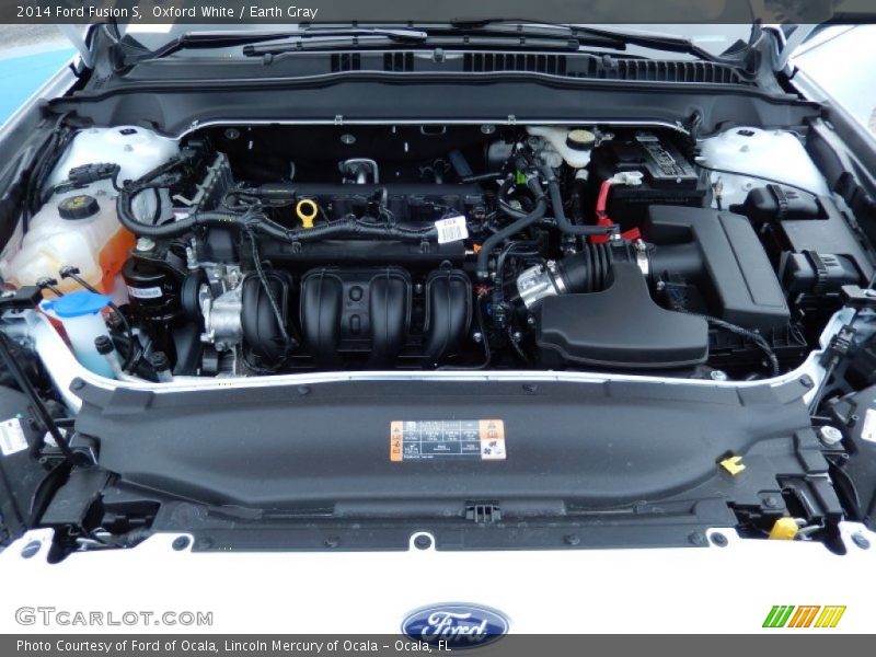 Oxford White / Earth Gray 2014 Ford Fusion S