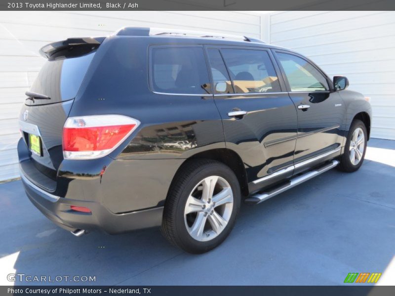 Black / Ash 2013 Toyota Highlander Limited