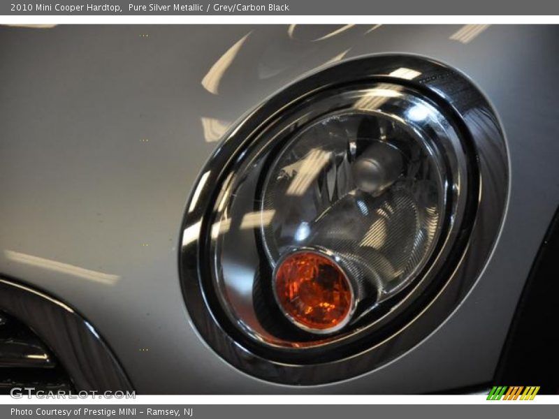 Pure Silver Metallic / Grey/Carbon Black 2010 Mini Cooper Hardtop