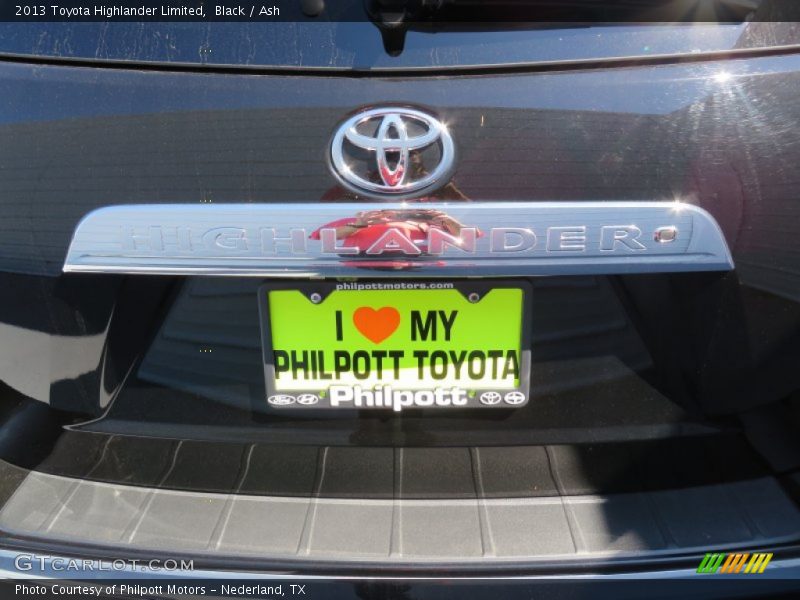 Black / Ash 2013 Toyota Highlander Limited