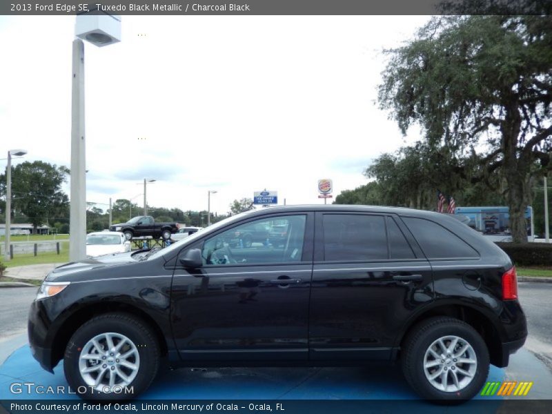 Tuxedo Black Metallic / Charcoal Black 2013 Ford Edge SE