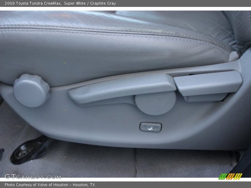 Super White / Graphite Gray 2009 Toyota Tundra CrewMax