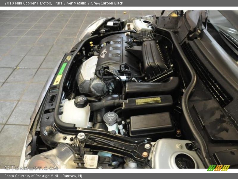 Pure Silver Metallic / Grey/Carbon Black 2010 Mini Cooper Hardtop