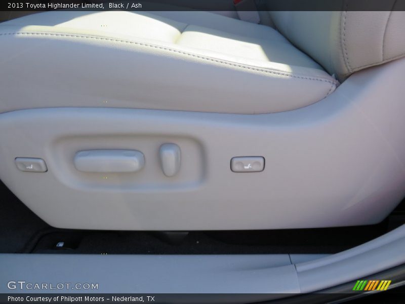 Black / Ash 2013 Toyota Highlander Limited