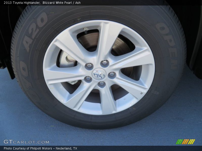 Blizzard White Pearl / Ash 2013 Toyota Highlander