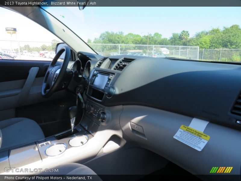 Blizzard White Pearl / Ash 2013 Toyota Highlander