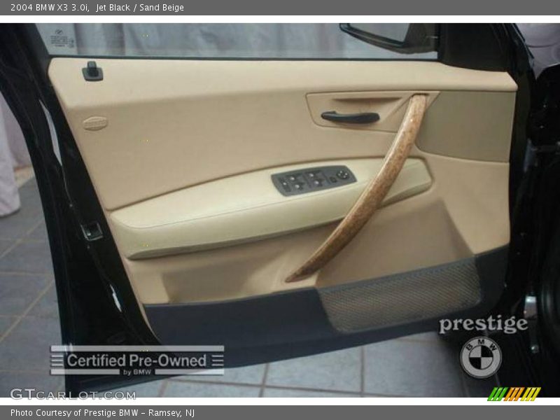 Jet Black / Sand Beige 2004 BMW X3 3.0i