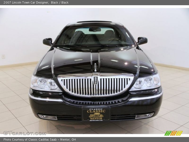 Black / Black 2007 Lincoln Town Car Designer