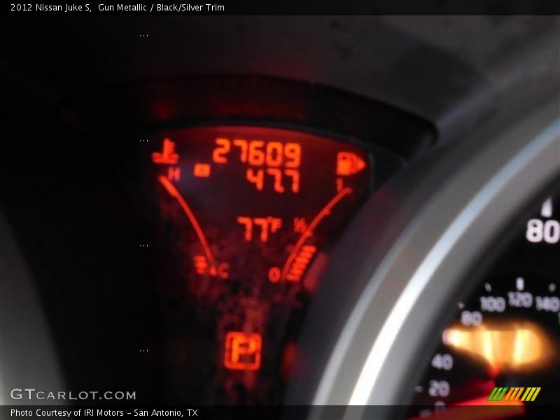 Gun Metallic / Black/Silver Trim 2012 Nissan Juke S