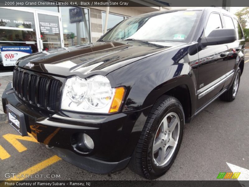 Black / Medium Slate Gray 2006 Jeep Grand Cherokee Laredo 4x4