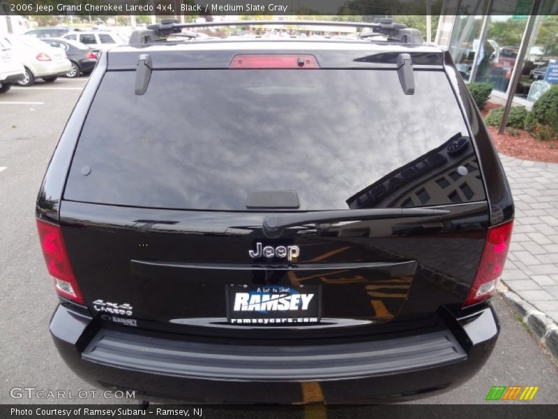 Black / Medium Slate Gray 2006 Jeep Grand Cherokee Laredo 4x4