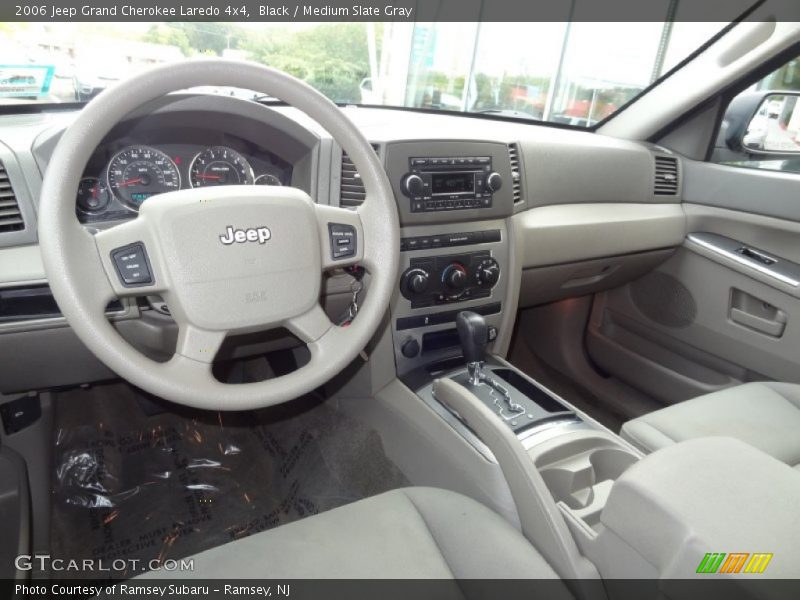 Black / Medium Slate Gray 2006 Jeep Grand Cherokee Laredo 4x4