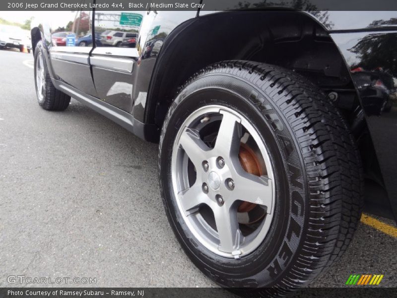 Black / Medium Slate Gray 2006 Jeep Grand Cherokee Laredo 4x4