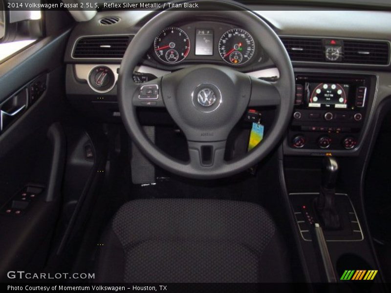 Reflex Silver Metallic / Titan Black 2014 Volkswagen Passat 2.5L S
