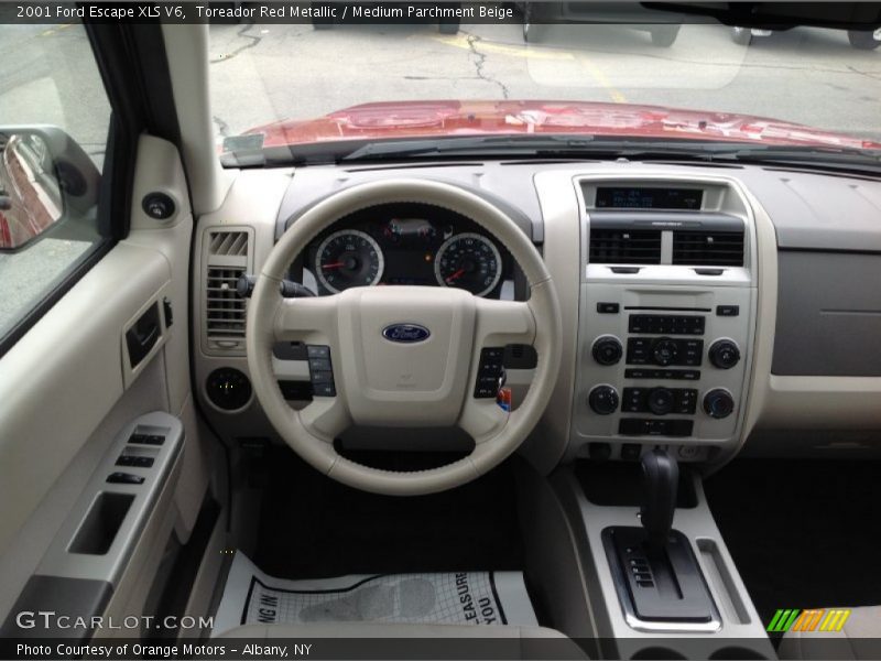 Toreador Red Metallic / Medium Parchment Beige 2001 Ford Escape XLS V6