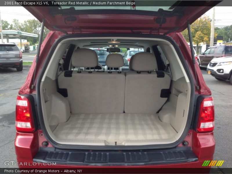 Toreador Red Metallic / Medium Parchment Beige 2001 Ford Escape XLS V6
