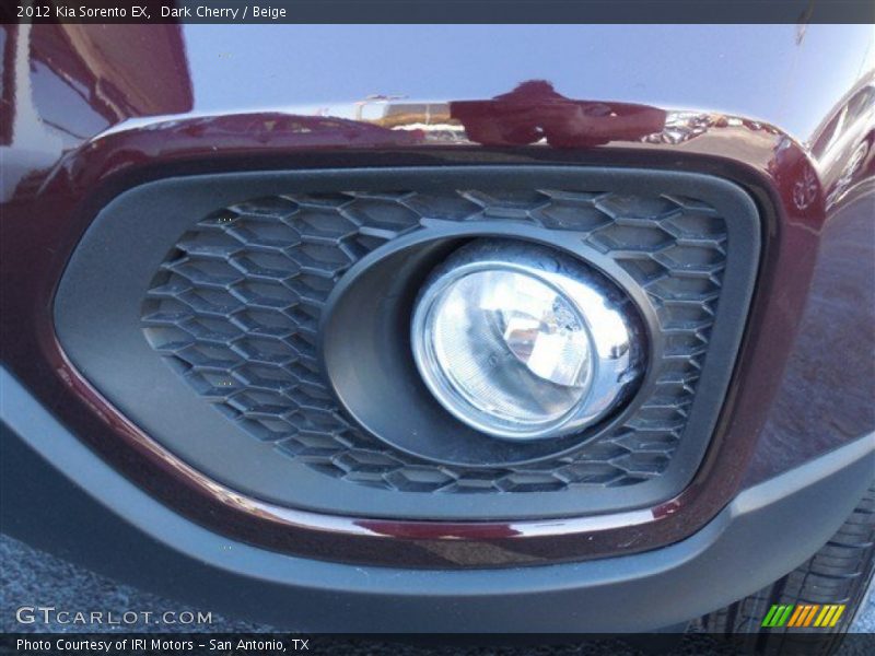 Dark Cherry / Beige 2012 Kia Sorento EX