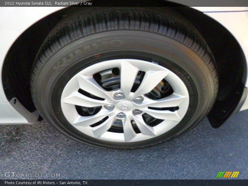 Radiant Silver / Gray 2012 Hyundai Sonata GLS