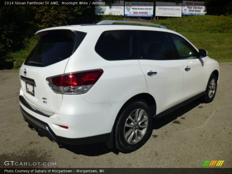Moonlight White / Almond 2014 Nissan Pathfinder SV AWD